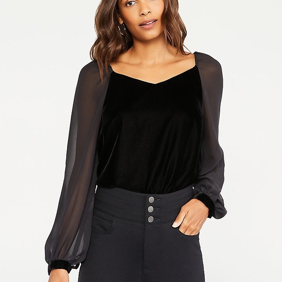 Ann Taylor Tops - Ann Taylor - Velvet Chiffon V-Neck Top - Size XL